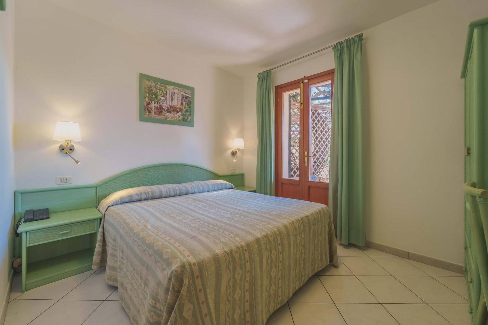 Hotel Galli - Wellness & Spa Фетовая Екстериор снимка