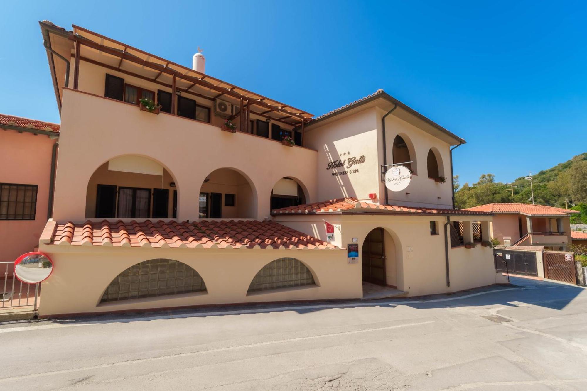 Hotel Galli - Wellness & Spa Фетовая Екстериор снимка