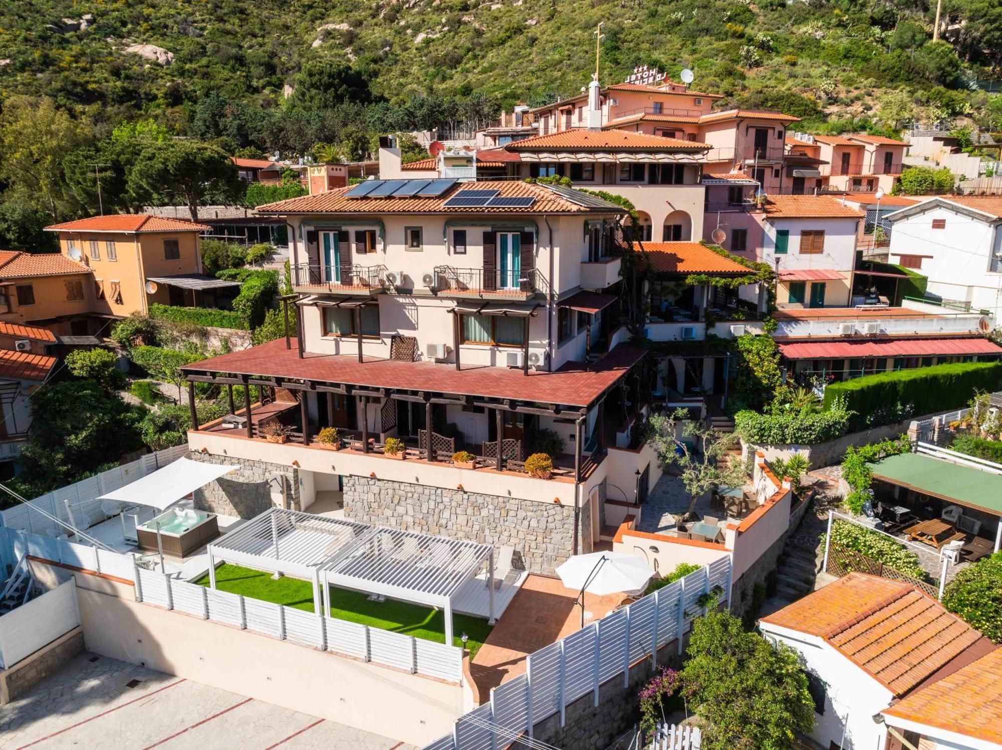 Hotel Galli - Wellness & Spa Фетовая Екстериор снимка