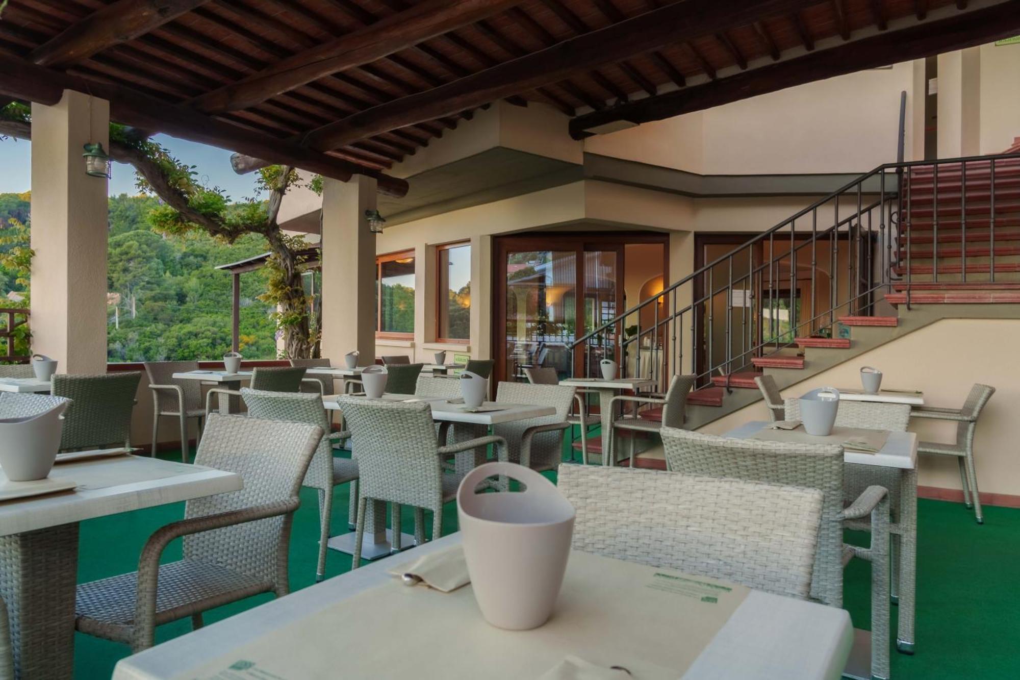 Hotel Galli - Wellness & Spa Фетовая Екстериор снимка